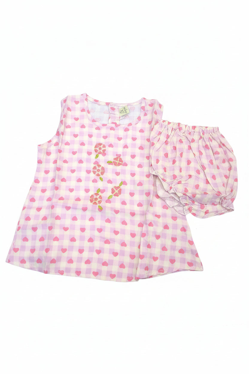 Baby Girl Embroidered Sleeveless Top & Shorts Set – Heart Print Cotton Outfit 106