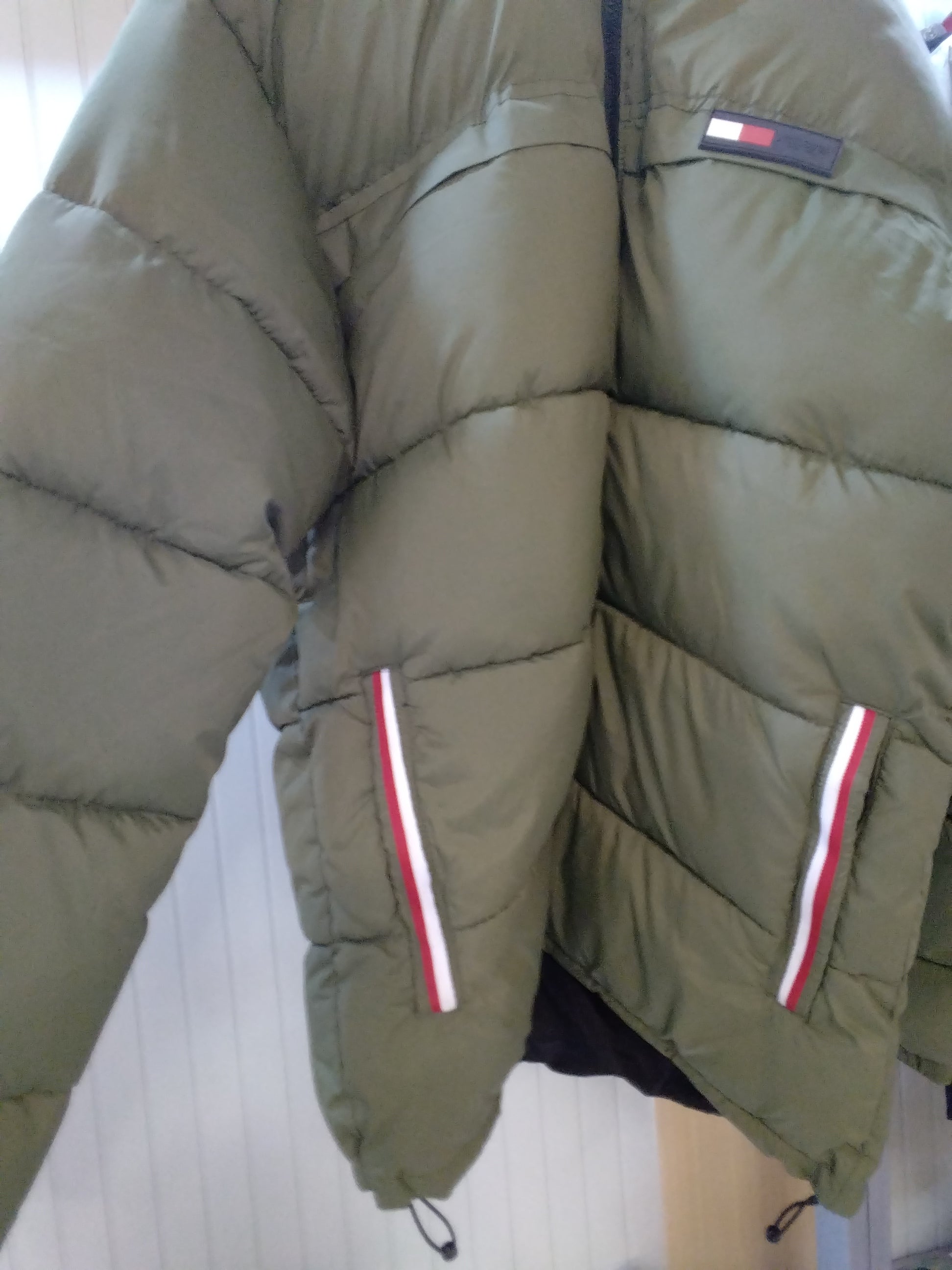 Men’s Hooded Puffer Jacket – Winter Insulated Jacket