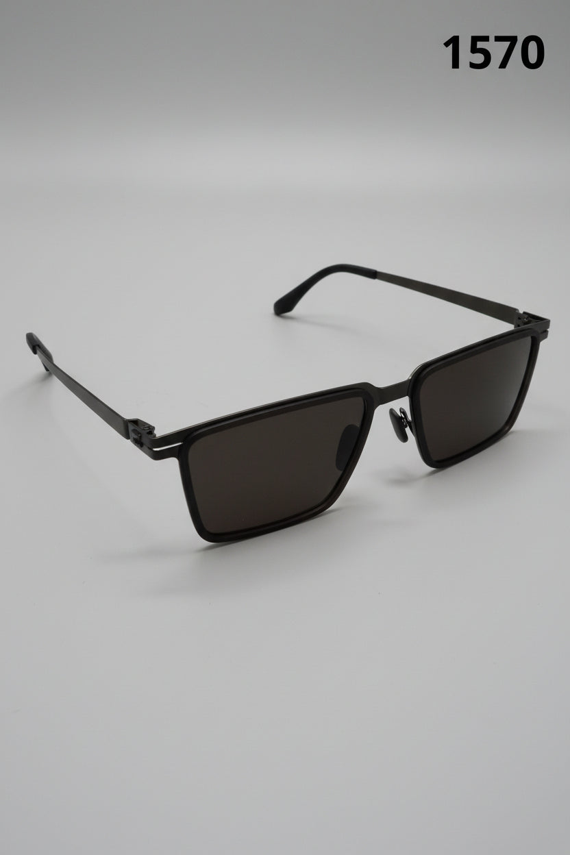 Classic Matte Square Frame Sunglasses 1570